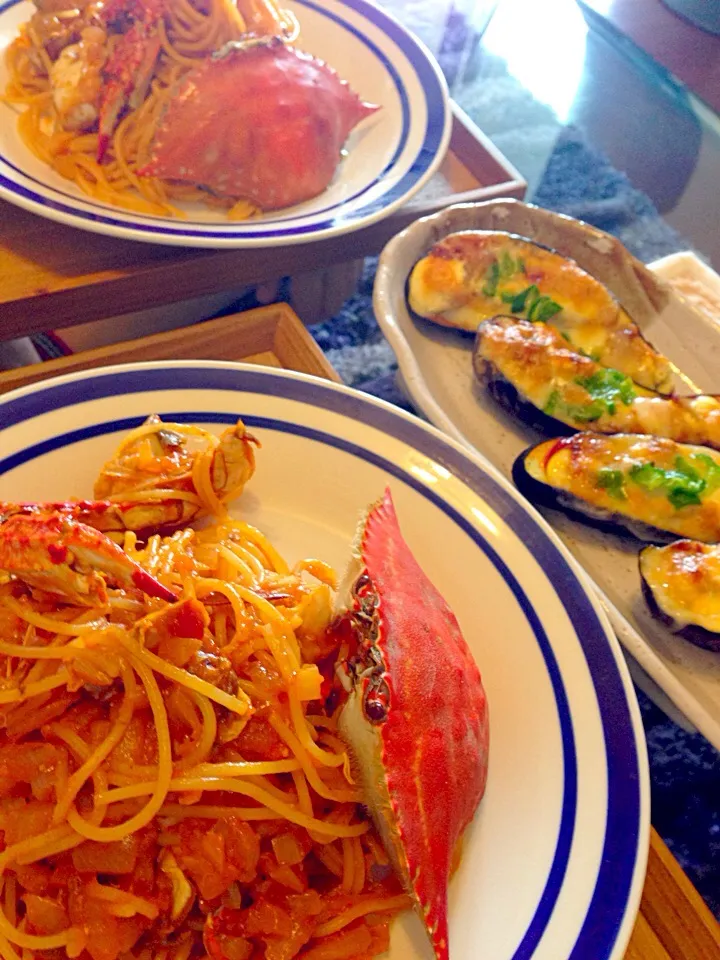 Snapdishの料理写真:渡り蟹のパスタ&ナスのボードグラタンでlunch。|いのちゃんさん