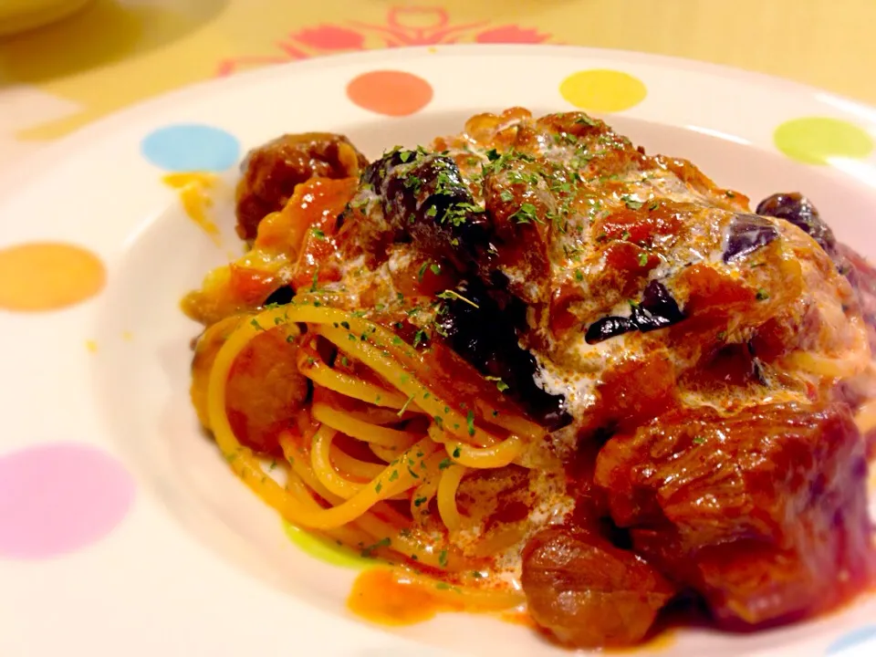 Snapdishの料理写真:今日のパパパスタ【牛スネ肉の赤ワイン煮 トマトパスタ】|不動南平さん