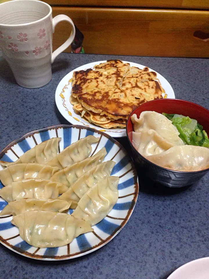 Snapdishの料理写真:蒸し餃子＆水餃子＆チヂミ|まゆこさん