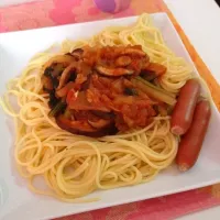 Snapdishの料理写真:トマトパスタ|はちみつれもんさん