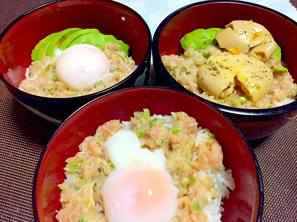 トンボマグロ とろびんちょうをマヨネーズ アボカド 温泉たまごで濃厚にしました。|佐野未起さん