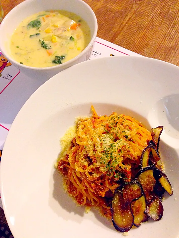 Snapdishの料理写真:久々お家ご飯は定番メニュー🍝|まみりんごさん