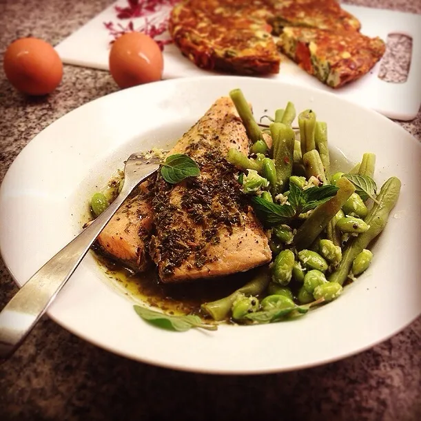 Minty salmon & veg 🌿 サーモンと温野菜のミントソース (レンジで簡単♥)|Yuka Nakataさん