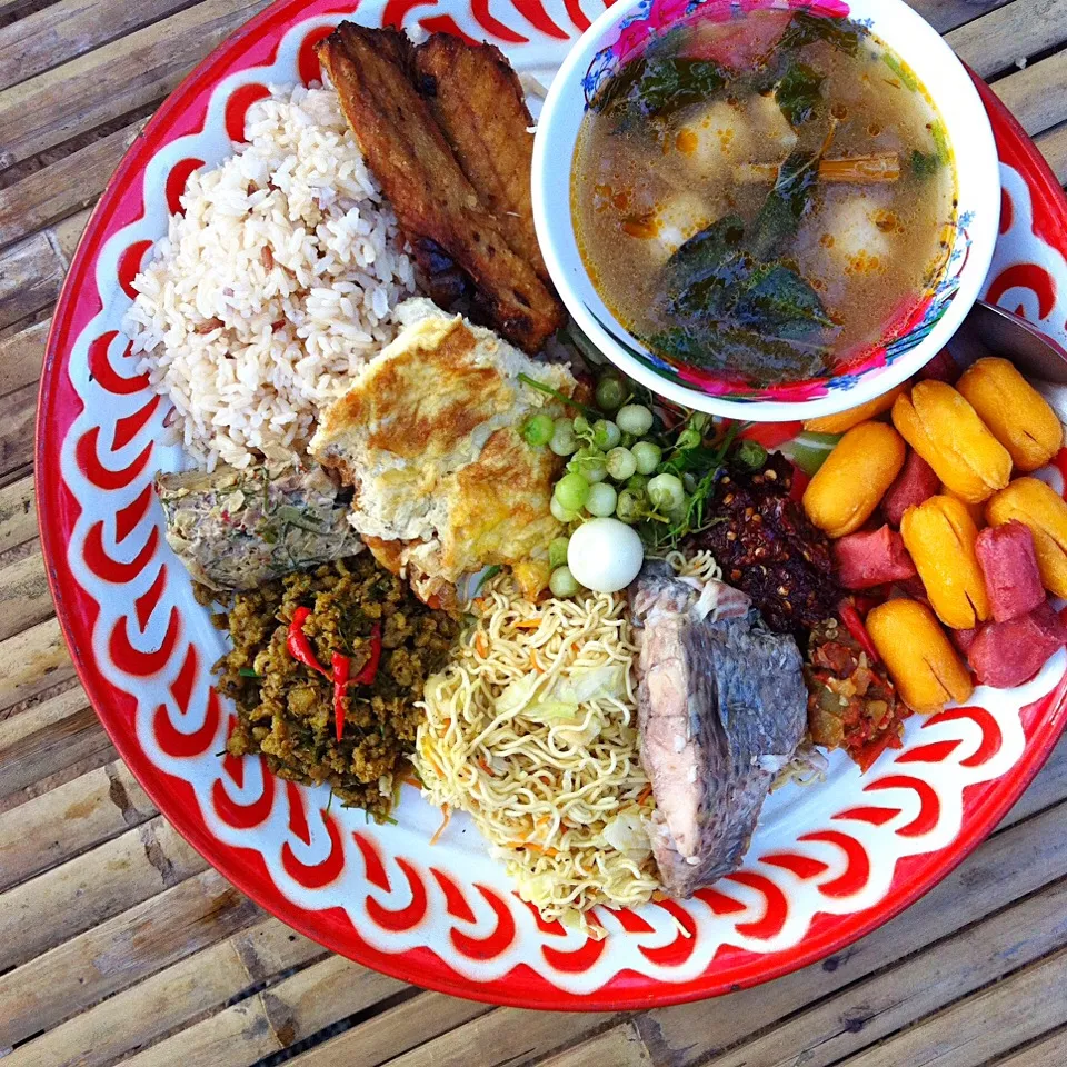 Snapdishの料理写真:Leftover from the monks #thaifood|Eat in Thaiさん