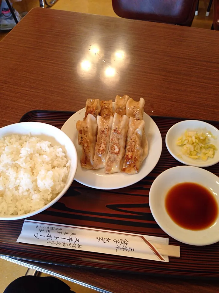 神保町スヰートポーヅの餃子ライス。ウマ旨|MORiさん