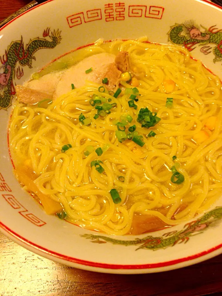 塩ラーメン🍴|しのてらさん