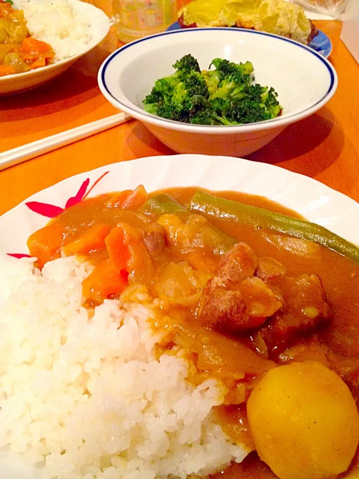 ポークカレー🍛  ブロッコリーの煮浸し🌳、スイートポテト🍠|ch＊K*∀o(^^*)♪さん