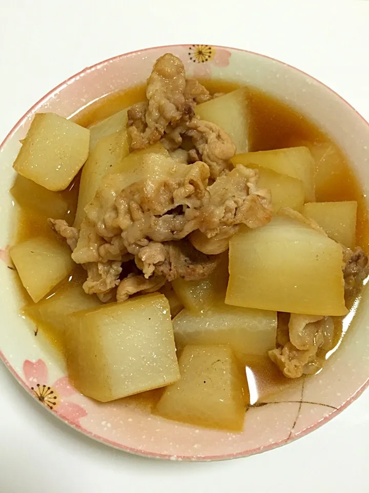 大根と豚こま肉の煮物|きなこさん