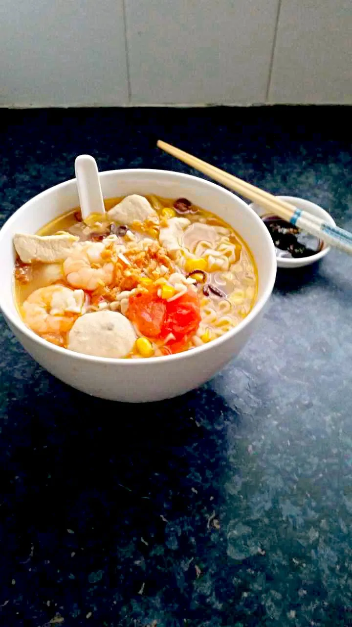 Snapdishの料理写真:sweet corn rain bow soup noodle.|jane yongさん