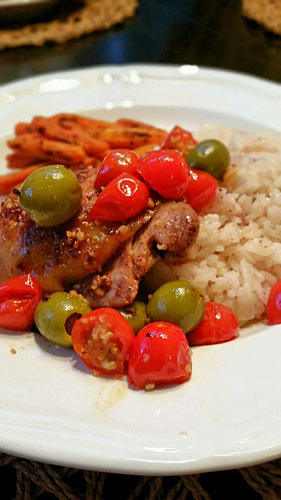 Snapdishの料理写真:Chicken with Tomatoes and Olives|John Tompkinsさん