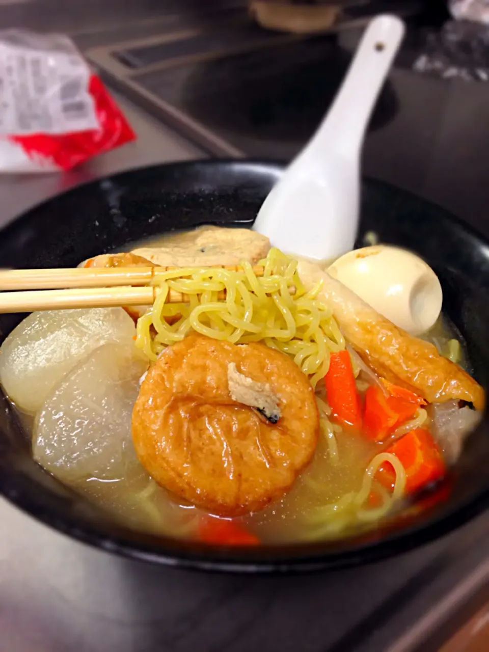 Snapdishの料理写真:おでんラーメン|Pongchang  Hageoraさん