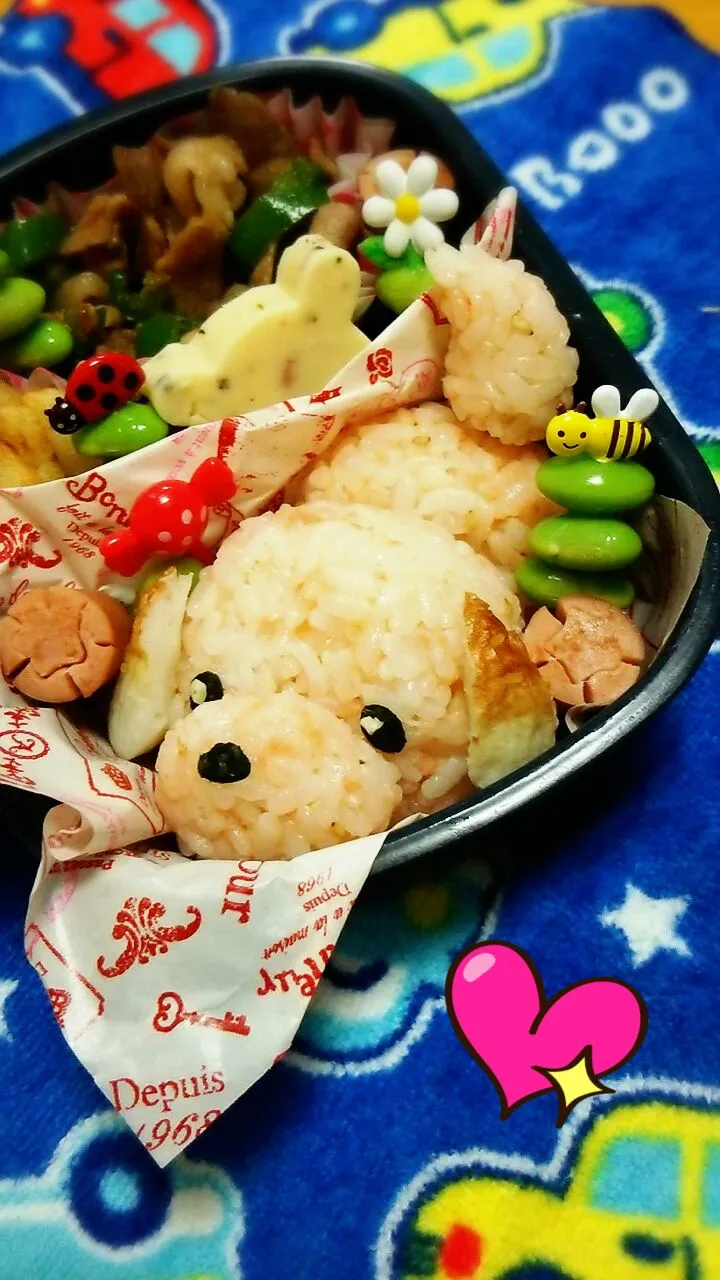 Snapdishの料理写真:ワンコ弁当|ドロロさん