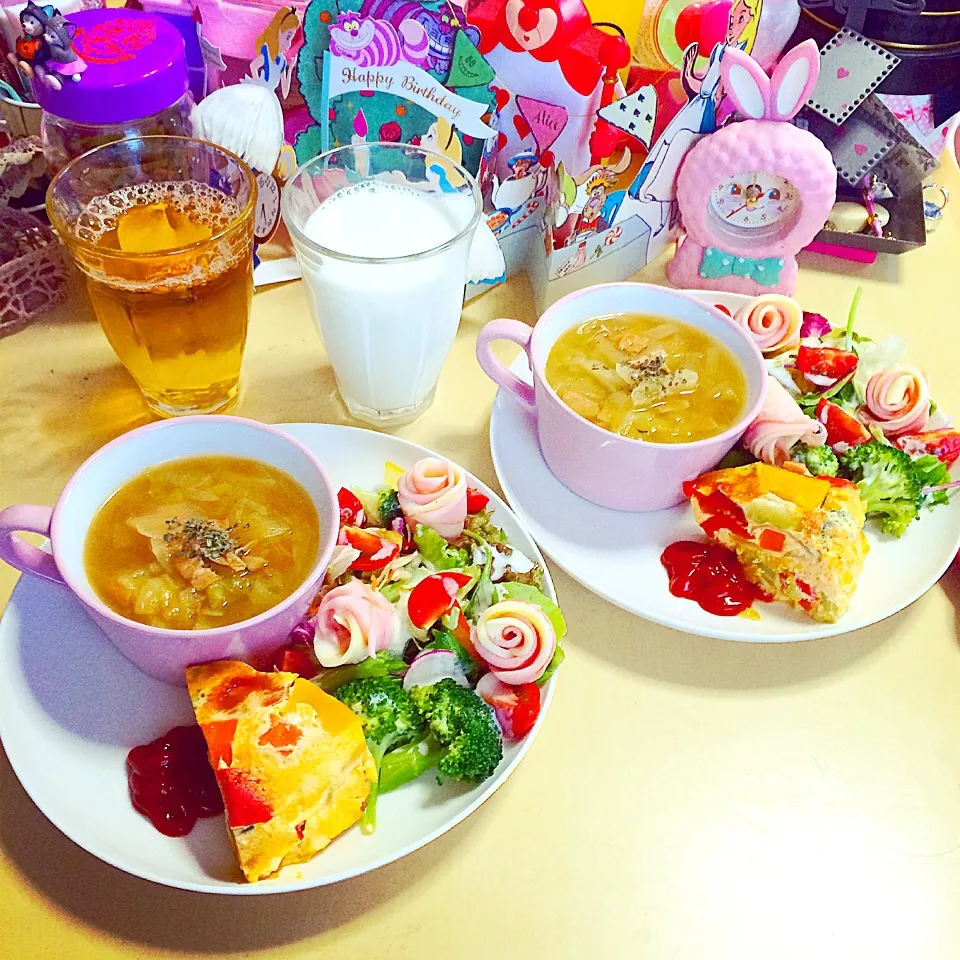 Snapdishの料理写真:ハムチーズのローズガーデンサラダ♡|とまとさん