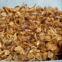 Snapdishの料理写真:bawang goreng|Ine Rossy Lienさん