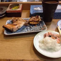 Snapdishの料理写真:シャケの塩焼き|ウエハラ キヨシさん