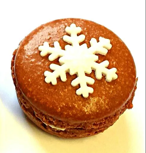 Macaron #macarons #christmas #snowflake #frozen|Biscuite Queenさん