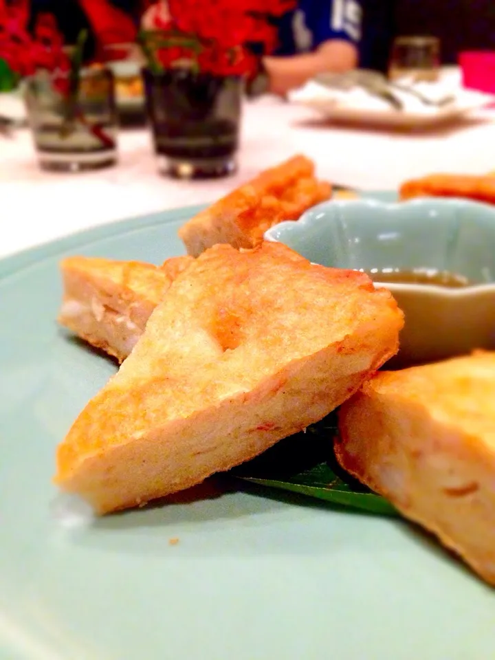 Shrimp and Fish Cake|Sam: photos by iPhoneさん