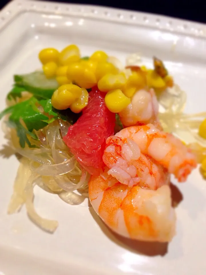 Thai Style Shrimp Pomelo Salad with Green Beams Noodle|Sam: photos by iPhoneさん