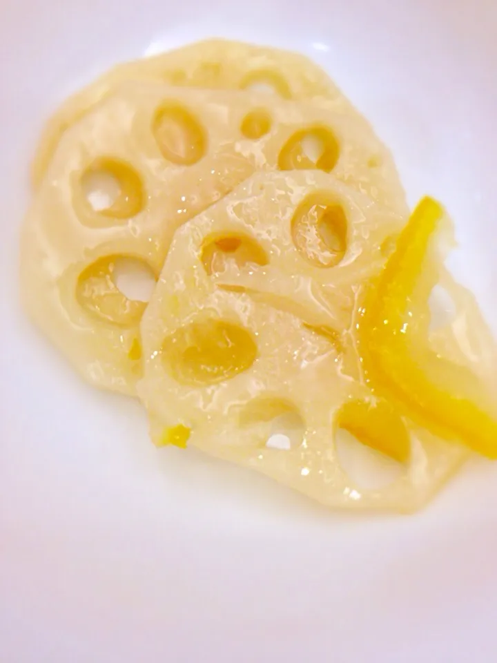 Lotus Root Slices with Citrus Sauce|Sam: photos by iPhoneさん