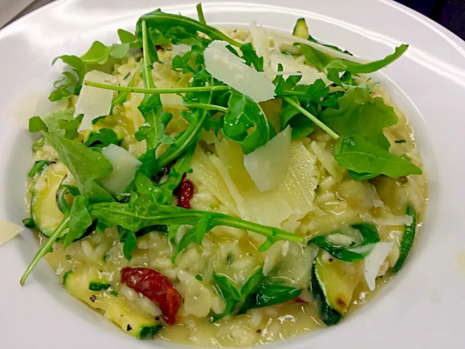 Courgette & sunblushed tomatoes risotto|Jimさん