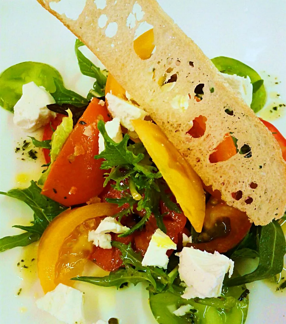 3 colour tomato rocket feta ciabatta|Jimさん