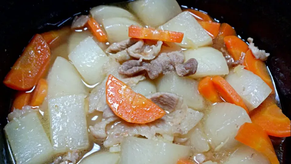 豚肉と大根煮物|sakumaさん