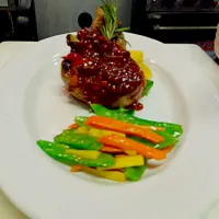 Rosemary , brown sugar Pork Chop
Roundabout tart cherry brown ale compote|Chef Danさん