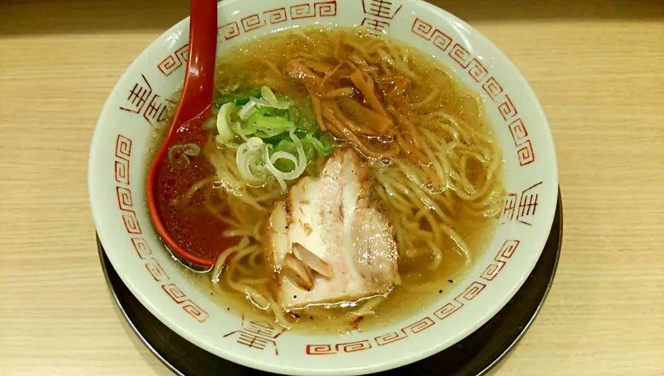 七彩＠東京ラーメンストリート
朝らーめん（塩） 650円
#ラーメン #東京都千代田区 #東京駅|しんたたさん