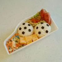 Snapdishの料理写真:☆サッカーボールお弁当|ハマさん