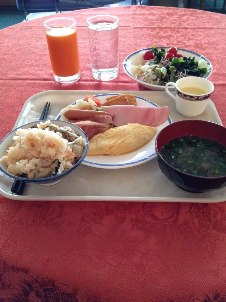 朝食（ホテルにて|おっちさん