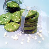 Snapdishの料理写真:Greentea white chocolate chip cookies|YuliaStevieさん