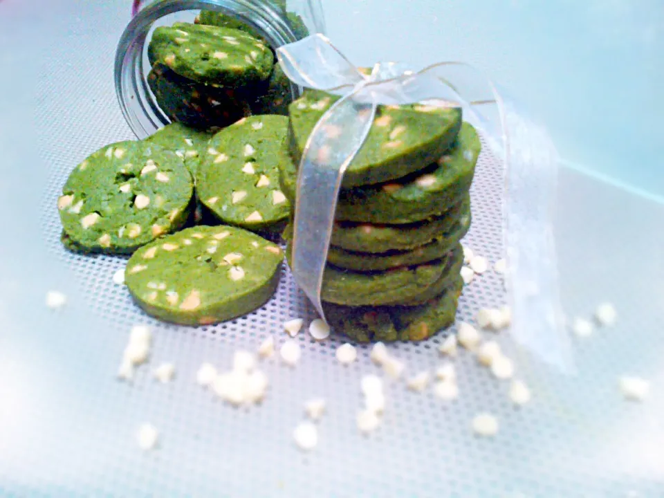 Greentea white chocolate chip cookies|YuliaStevieさん