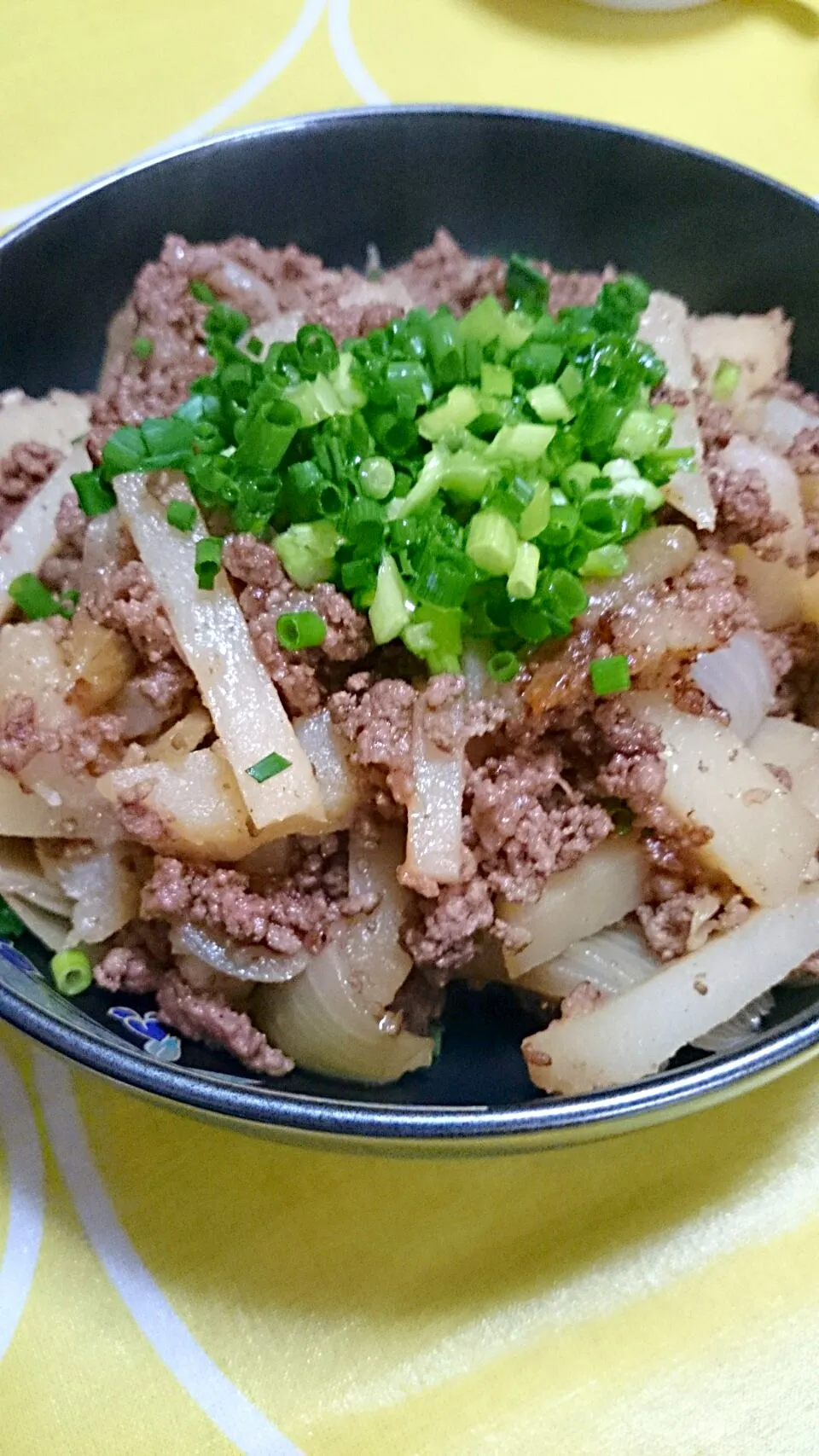 牛ひき肉とじゃがいもの煮炒め|ぱやさん