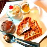 Orinal Waffle with honey moos and icechoco


Price : 45 Bath 


Barn STYLE >>> BY FarmMore @HDY|Isika Cullenさん