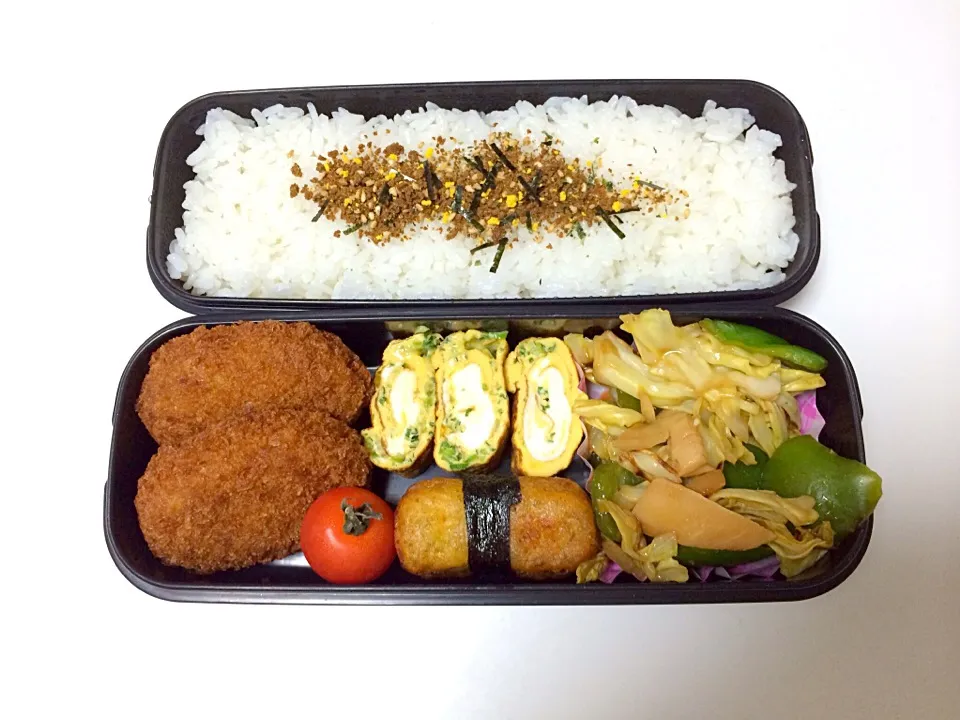 Snapdishの料理写真:コロッケ弁当♪|Michiko  Arakiさん