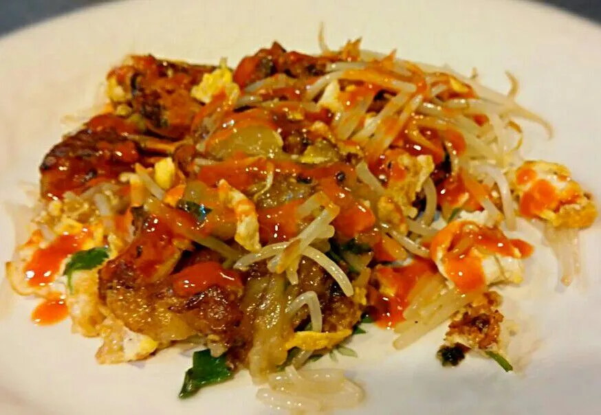 hoy tod (thai pancake mussel with sprouts)|Jiraphon Gさん