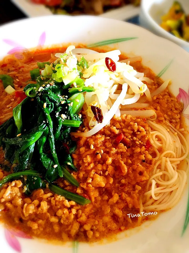 ピーナッツペイストで坦々麺！麺はおそーめんです(∩❛ڡ❛∩)|Tina Tomoko😋さん