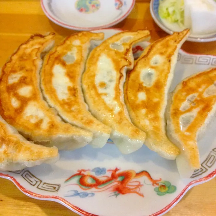 東亭 焼餃子定食|よだみなさん