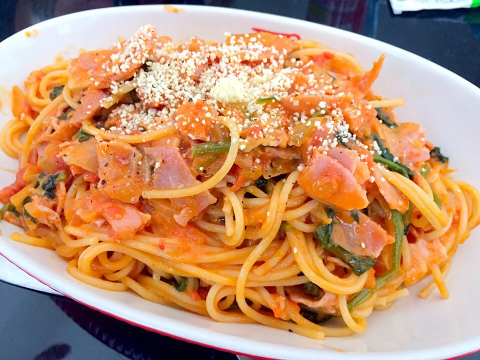 ベーコンとほうれん草のトマトクリームパスタ❤︎|Masako Konoさん