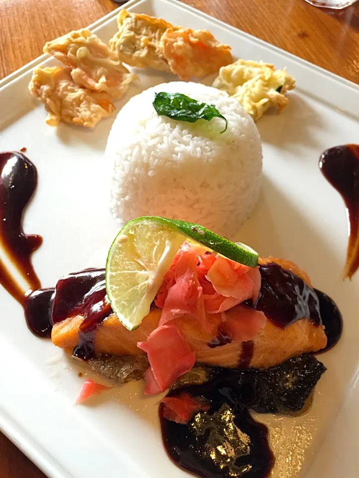 Salmon Teriyaki with Steam rice and Fried veggies|Meliaさん