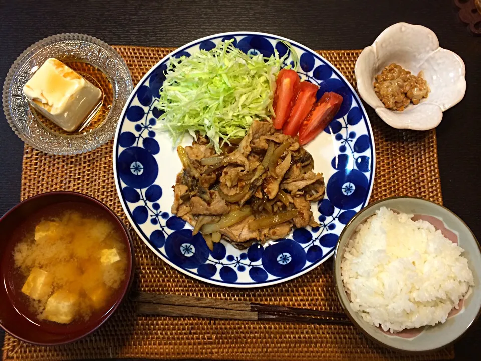 生姜焼き✴︎玉ねぎ＆舞茸入り|acoyaさん