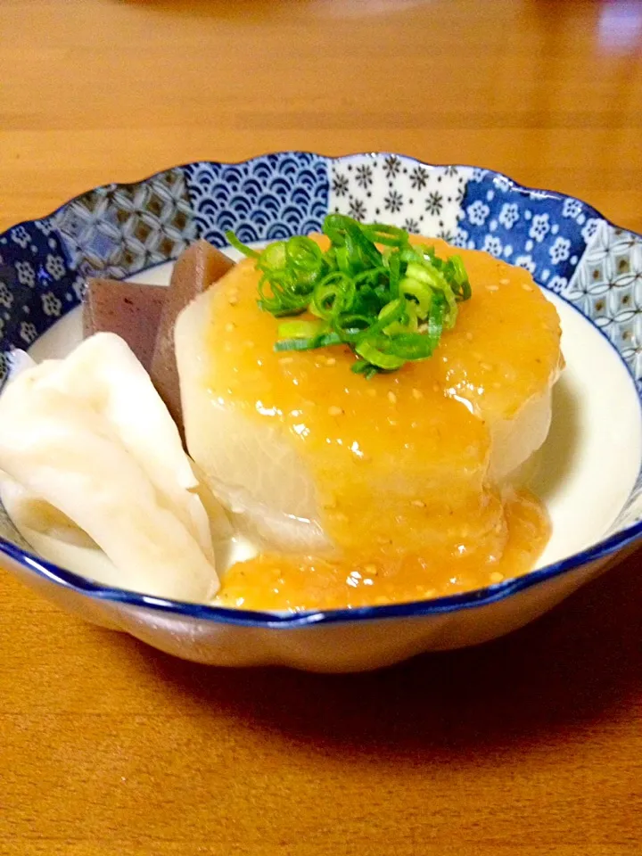 炊飯器で、ふろふき大根＆こんにゃく、はんぺん💕手作り味噌で。う〜ん幸せ😊|まいりさん