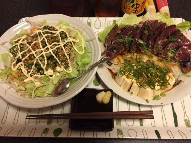 刻みオクラ納豆モヤシサラダ、鰹のたたき、スライス玉ねぎ、冷奴❗️꒰✩'ω`ૢ✩꒱✨|サソリさん