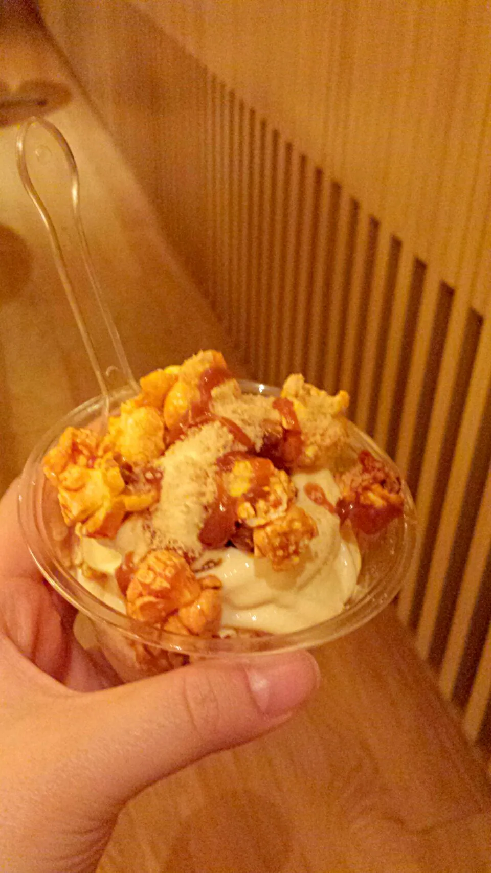 Butter Caramel Popcorn Ice Cream #popcorn #icecream #beijing #ice #yummy #caramel #butter #musttry|Jill Nyomanさん