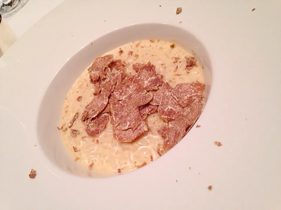 Alba White Truffle Risotto|Obeoom Jumsai Na Ayudhyaさん