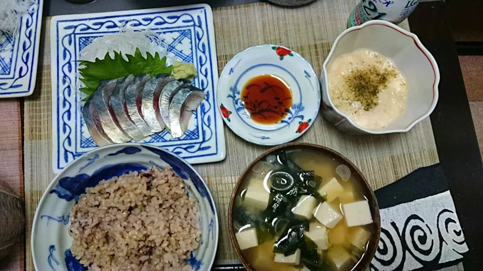 自家製しめさば＆長芋＆豆腐とわかめの味噌汁|まぐろさん