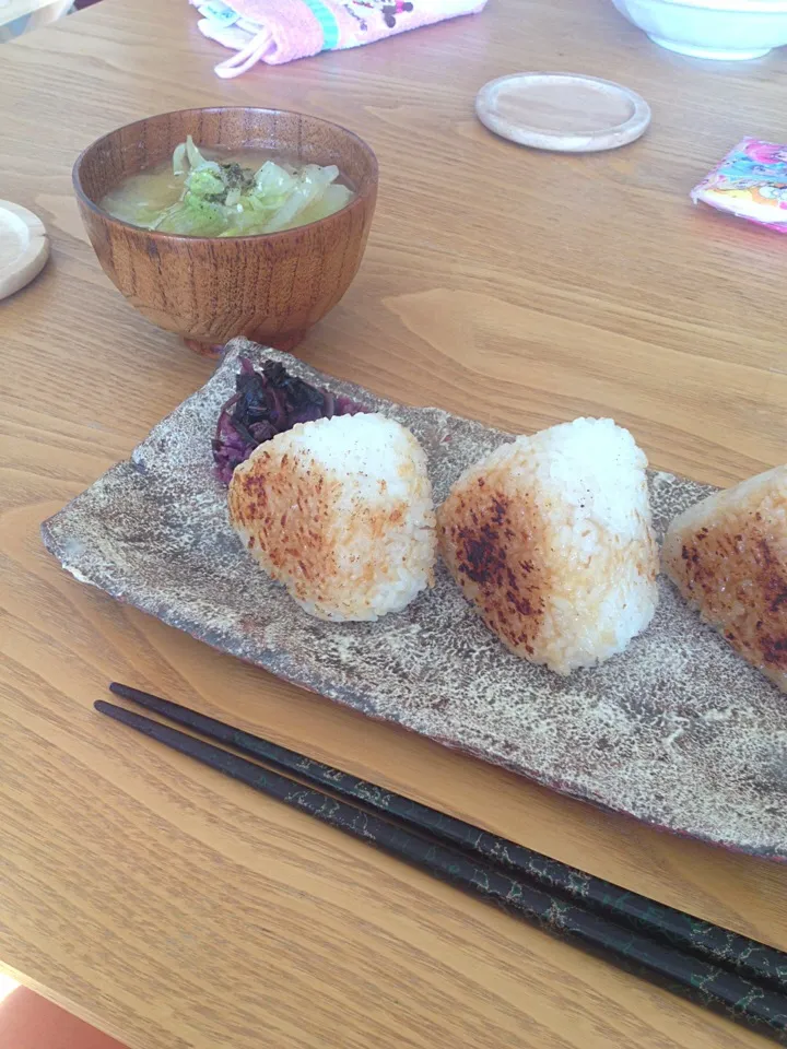 朝食。焼きおにぎり。日本最高。|shunkさん