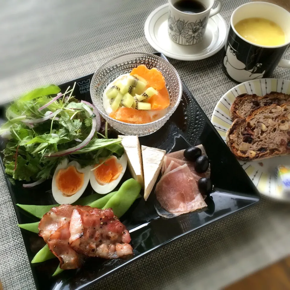 今日の朝ごはん|ぺんぎんさん