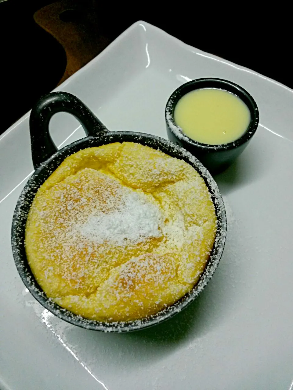 Souffle with Vanilla Sauce|Jeab Lertさん