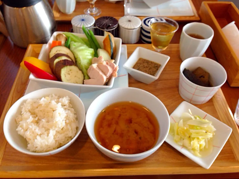 蒸し鶏と野菜|Sakikoさん